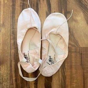 Leo’s Ballet Slippers Ballet Shoes